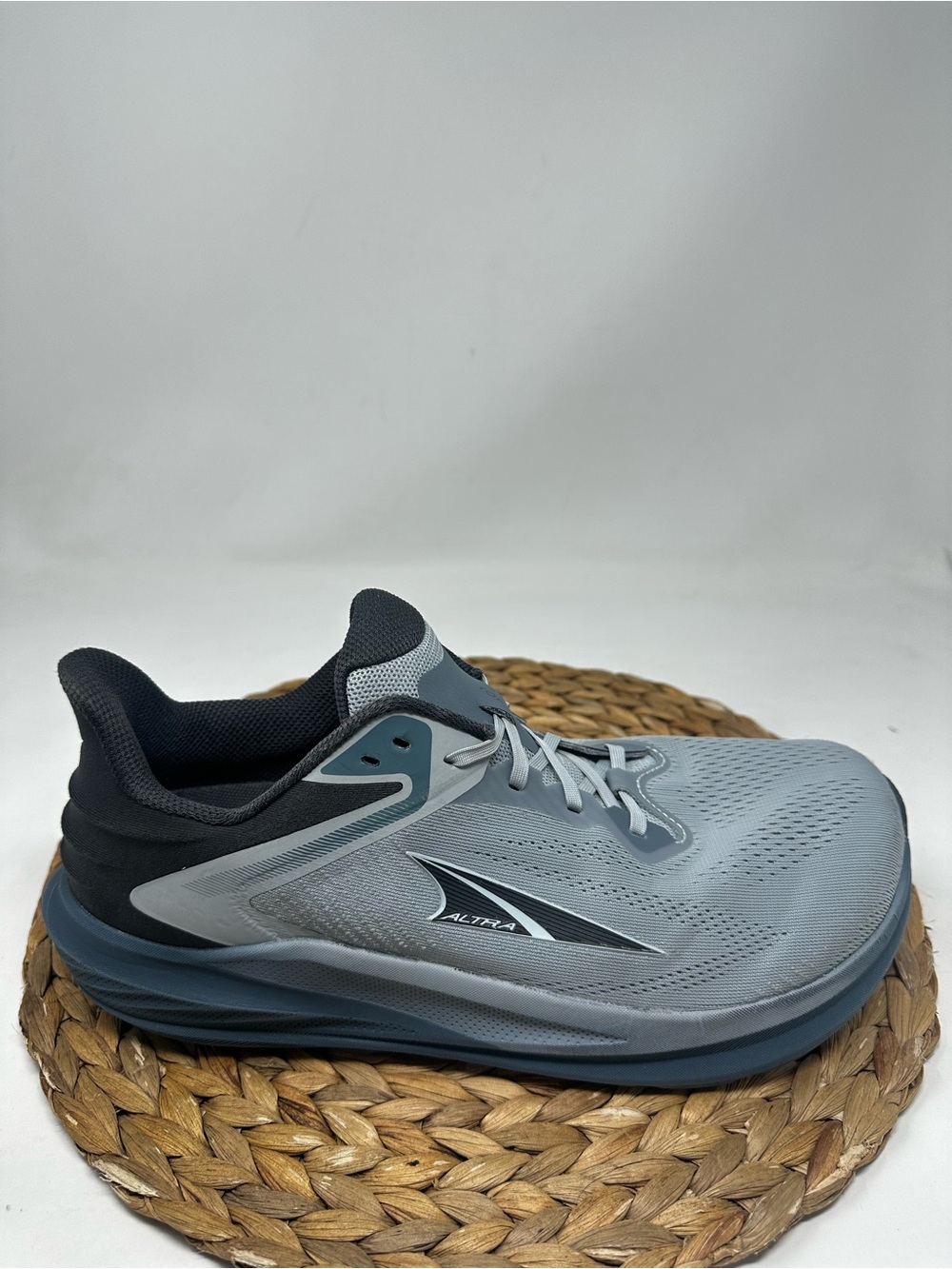ALTRA Torin 8 Road Running Shoes Grey Size 11 Men's